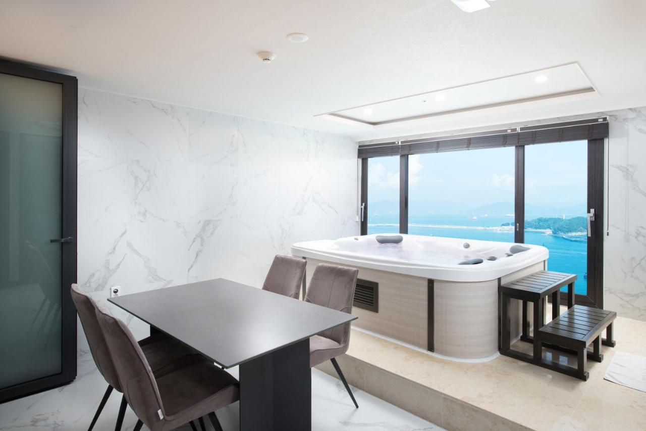 Utop Marina Hotel & Resort يوسو المظهر الخارجي الصورة